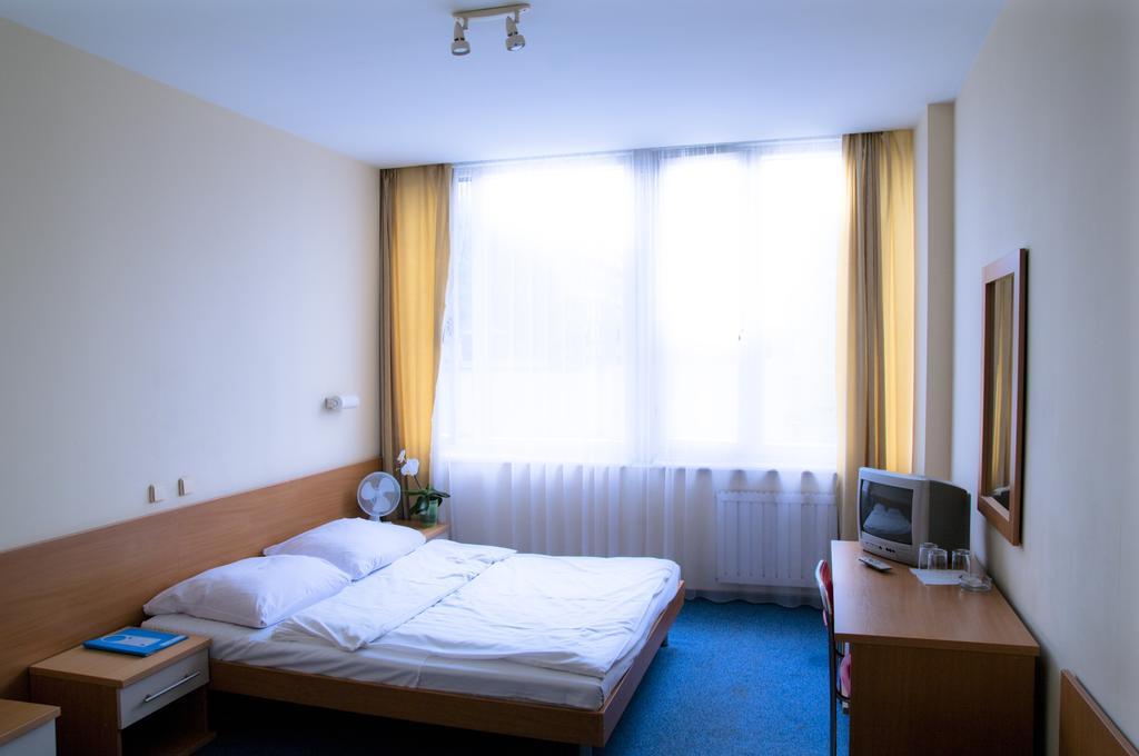 A Pousada Dom Turystyczny Indigo Cracóvia Quarto foto